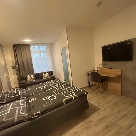 布尔巴姆斯餐厅酒店