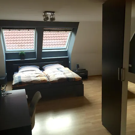 布尔巴姆斯餐厅酒店 3* 瓦尔特罗普